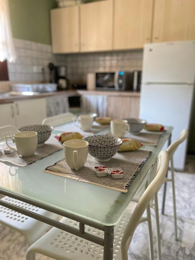 Theodoras House Pensionat Nea Iraklitsa Eksteriør billede
